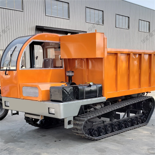 華礦集團(tuán)熱銷產(chǎn)品履帶運輸車發(fā)往河南